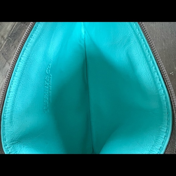 Tiffany gold leather clutch - Picture 9 of 9